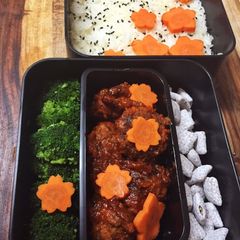 A picture of Cuban Meatballs Bento.