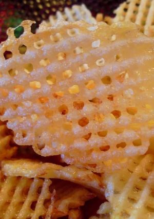 Zdjęcie przepisu Ażurkowe chipsy ziemniaczane.