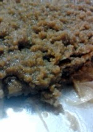 A picture of apple crumble.