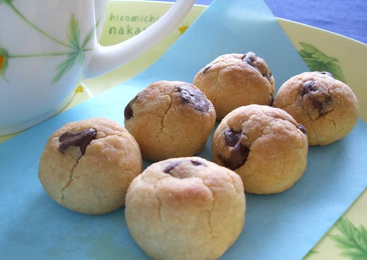 Steps to Make Favorite Double Chocolate Cookie