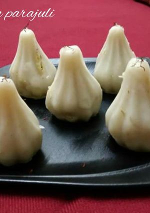 A picture of Nariyal Jaggery modak.
