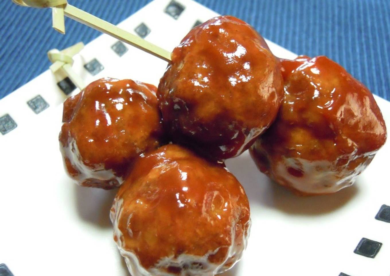 Light meatballs in sweet and sour sauce