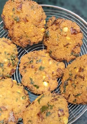 முடக்கற்றான் மசால் வடை😋🤤(mudakkatthan masal vadai recipe in tamil) செய்முறை முக்கிய புகைப்படம்