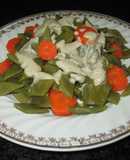 Ensalada templada de judías verdes con salsa de semillas - veggie