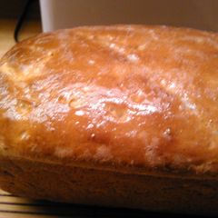 A picture of Honey Oat Bread.