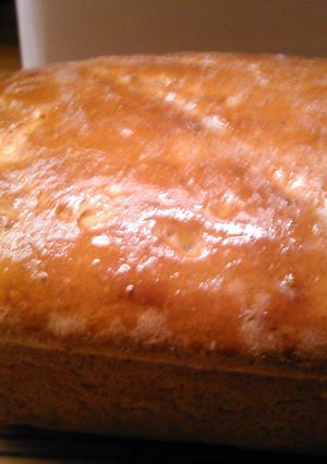 A picture of Honey Oat Bread.