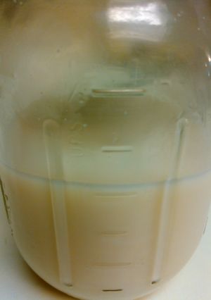 A picture of Almond milk.