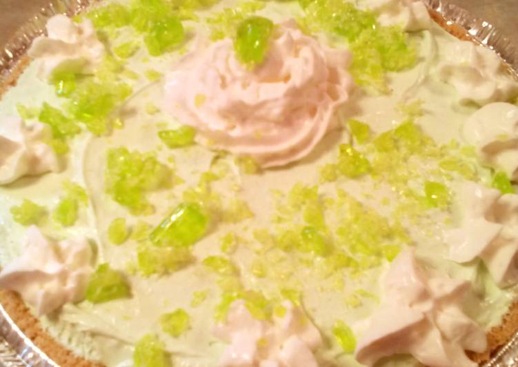 How to Make Quick Jolly ranchers green apple pie