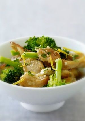 A picture of Lemon Chicken With Broccoli.