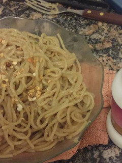 Una foto de Fideos vegan sin tacc rapidisimos con salsa de coco y caldo