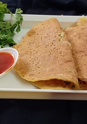 ऑयल फ्री बेसन का चीला (oil free besan ka cheela recipe in Hindi) रेसिपी मुख्य फोटो