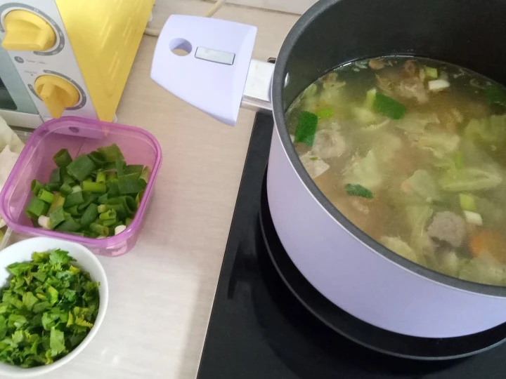 Cara Gampang Menyiapkan Resep Sup bakso ayam kuah bening yang  Bikin Ketagihan Anti Ribet, Bikin Ngiler