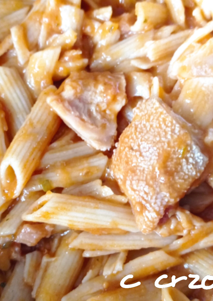 Una foto de Macarrones integrales con callos