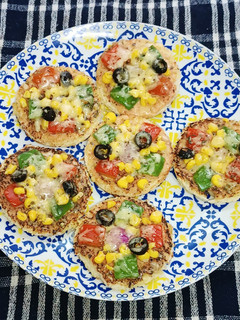 A picture of Mini Bread Pizza (Quick And Easy).