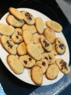 Una foto de Galletas mantequilla con vainilla y chocolate