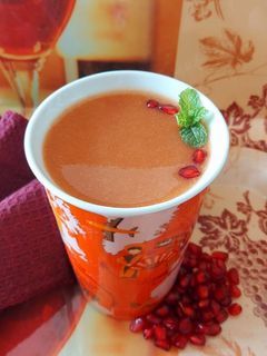 જામફળ-દાડમ નો જ્યુસ(jamfal dadama no juice recipe in Gujarati) રેસીપી મુખ્ય ફોટો