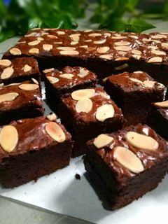 Foto resep Fudgy Brownies Shiny Crust