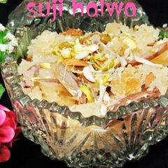 Suji halwa A picture of Suji halwa.
