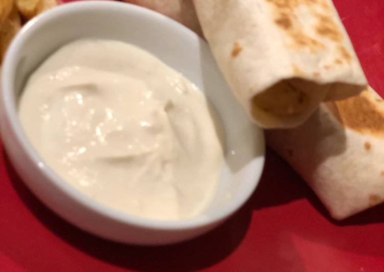 شاورما سريعه مع الصوص