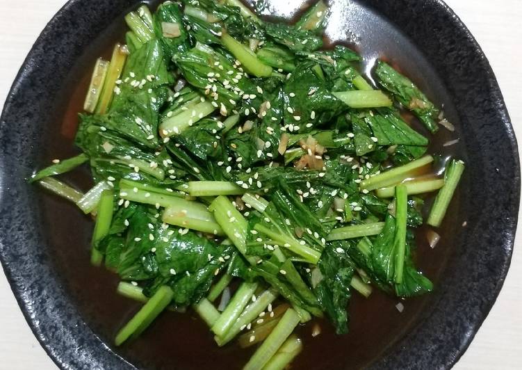 Langkah Mudah untuk Masak Tumis Caisim (Choy Sum) Saus Wijen Manis Sederhana