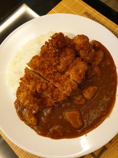 รูปของ ข้าวแกงกระหรี่หมูทอด