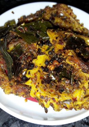 A picture of Bitter gourd roast.