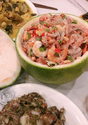Hình của món Gỏi trái bưởi.