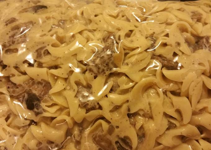 Simple Way to Prepare Super Quick Homemade Donna&#39; beef stroganoff