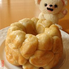 Banana Yogurt Monkey Bread A picture of Banana Yogurt Monkey Bread.