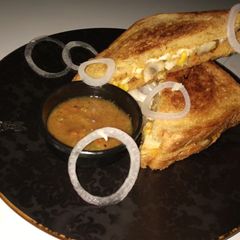 A picture of Corn & mushroom cheese sandwich.
