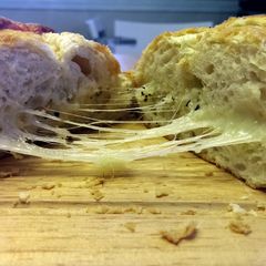 A picture of Garlic Bread.