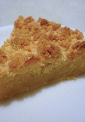 A picture of Easy Banana Crumble Cake.