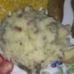 A picture of Bacon cheddar ranch mashed potatoes.