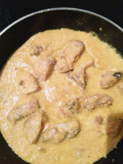 Una foto de Pollo al curry
