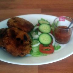 A picture of spicy salmon and tuna fishcakes.