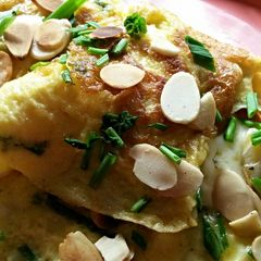 A picture of Sig's Chive, Cress and Cambozola Cheese Omelette.