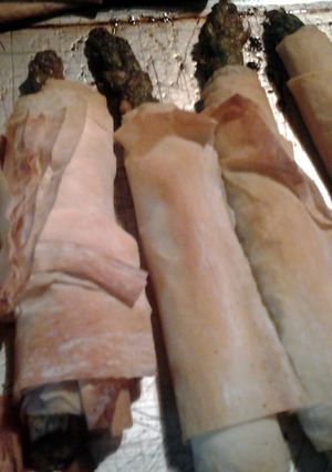 A picture of asparagus wrapped in phyllo.