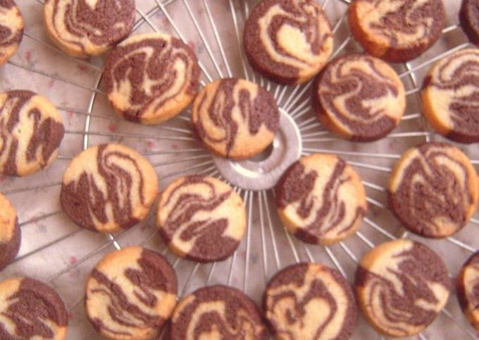 Recipe of Gordon Ramsay Sublime Marble Cookies