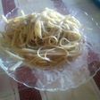 Tallarines con salsa de crema de jamón y champiñones🍝