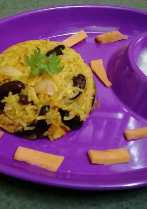 રાજમા પુલાવ (Rajma pulao recipe in Gujarati) રેસીપી મુખ્ય ફોટો