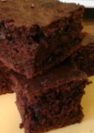 A picture of Crispy Mint Brownies 👀.