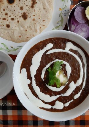 A picture of Dal Makhani.