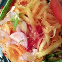 A picture of Papaya Salad.