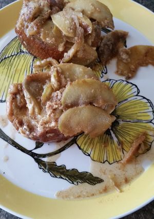 A picture of Apple upside-down french toast.