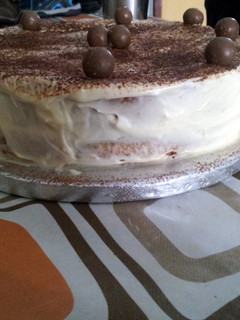 A picture of Tiramisu cake.