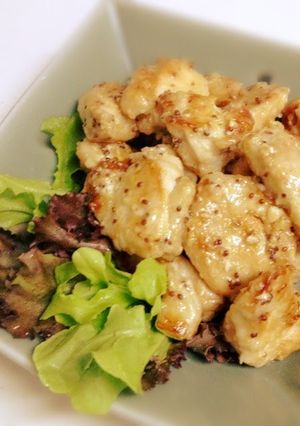 A picture of Pan-fried Chicken Breast with Mayonnaise and Mustard.