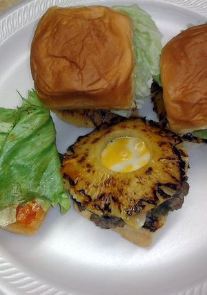 A picture of Easy Hawaiian sliders.