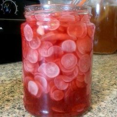 A picture of Pickled Radishes.