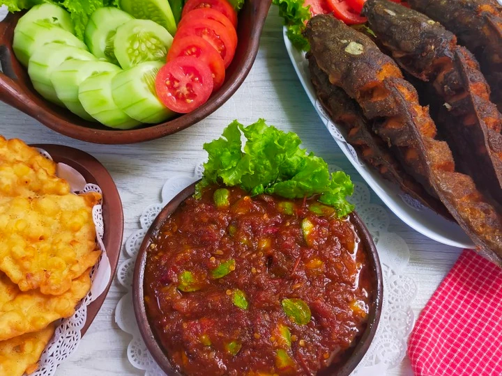 Easy Steps to Prepare Recipes Sambal Goreng Pete the So Delicious Tasty.