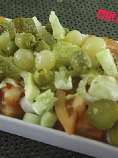 Una foto de Ensalada con encurtidos
